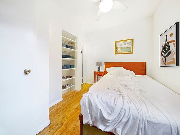 5th image of 325 W 4th St APT 5R