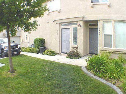 1st image of 1133 De Leon Dr