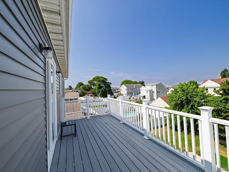 740 S Ocean Ave — Photo 40