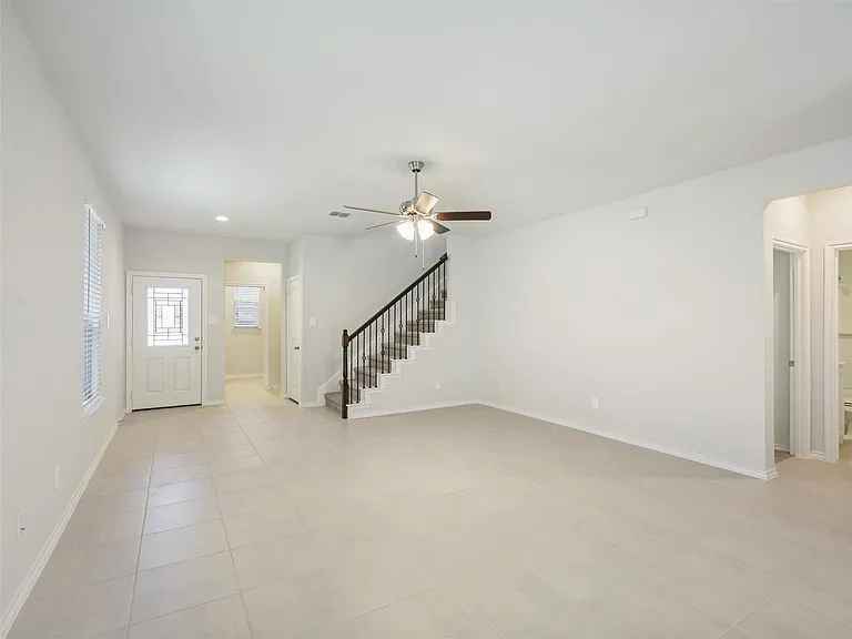 3225 Sedge Grass Dr — Photo 4