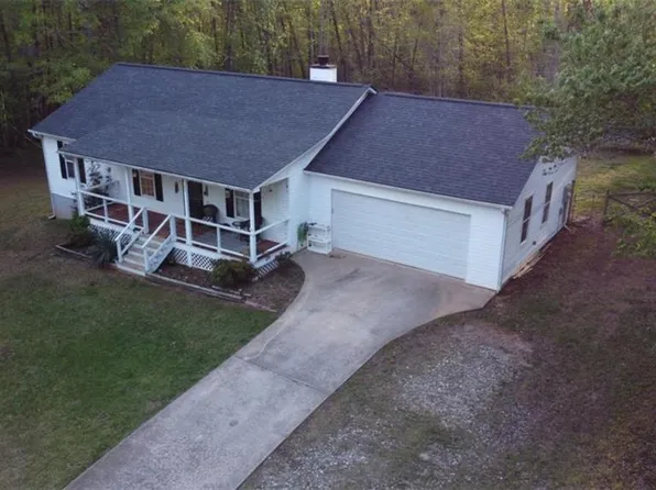 40 Cottontail Trl, Cleveland, GA 30528