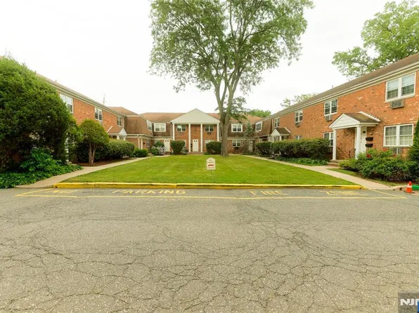 131 Fort Lee Road #131B, Teaneck, NJ 07666