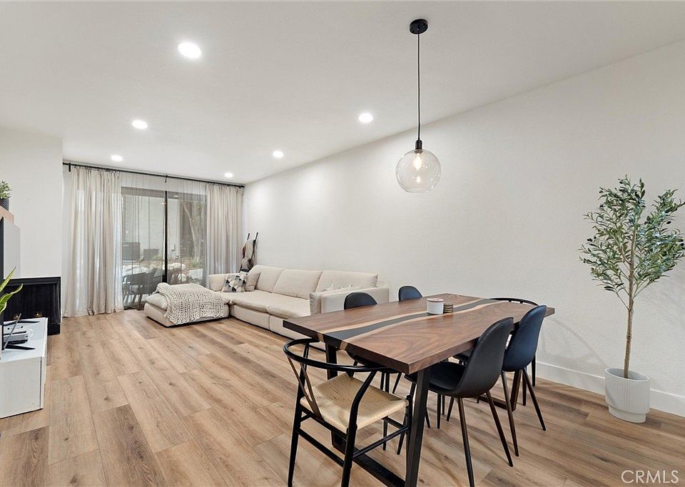1st image of 2504 W Macarthur Blvd Unit I