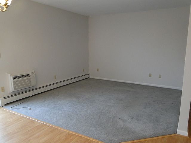 2nd image of 81 Village Ct