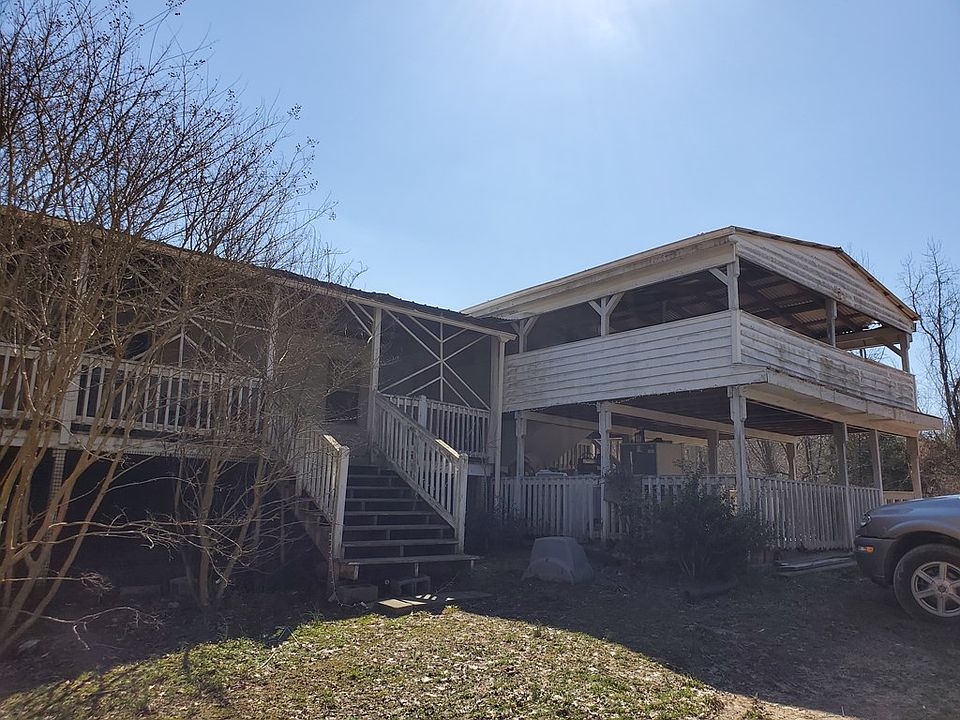 2nd image of 672 Copper Hill Rd