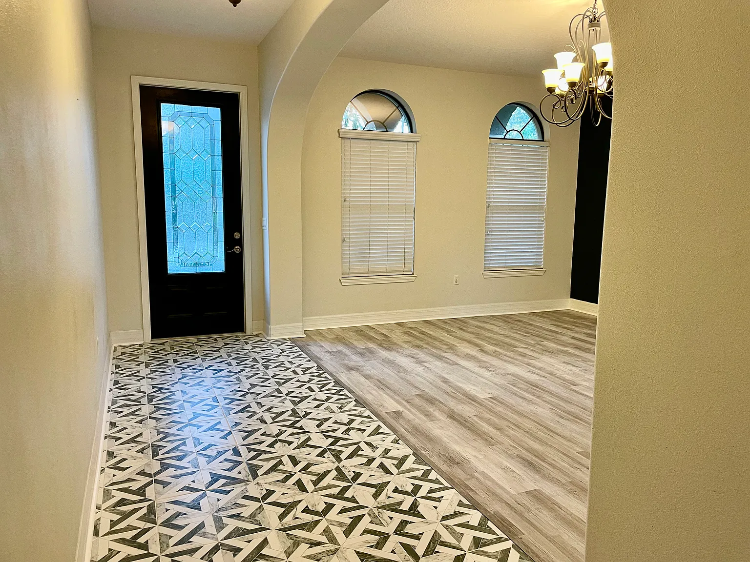 20334 Heritage Point Dr — Photo 2