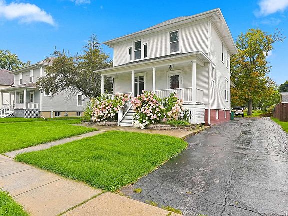 2nd image of 11005 N Myrtle St