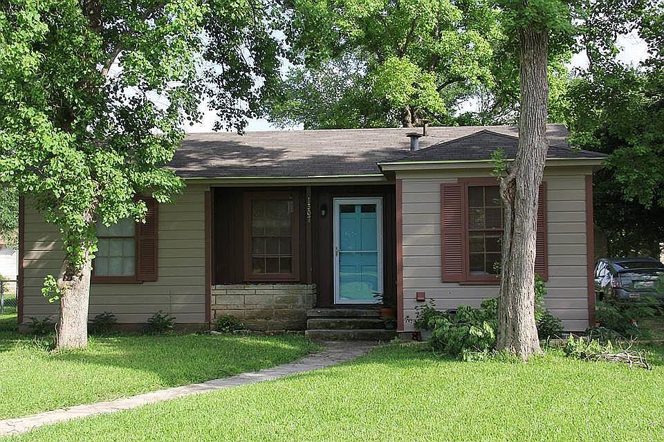 1st image of 1307 Burns Blvd