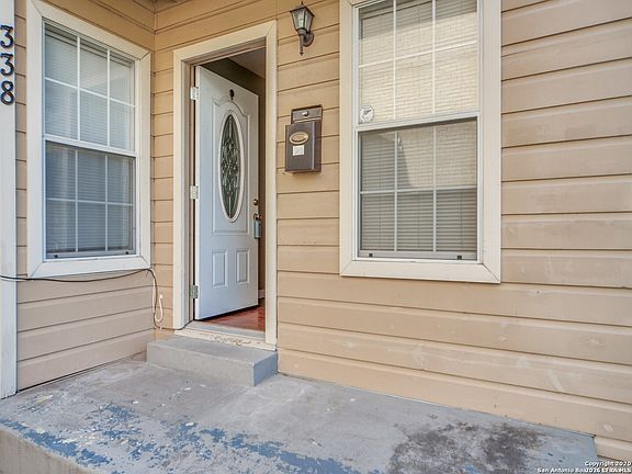 2nd image of 338 Donaldson