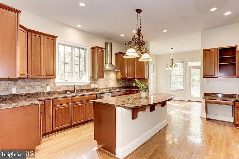 8105 Maya Ct — Photo 12