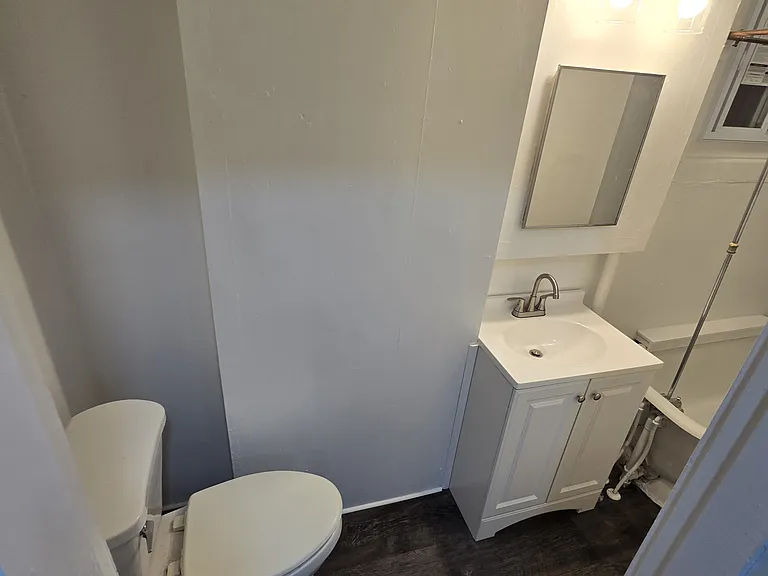 1229 Success St #1 — Photo 8