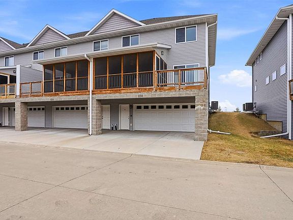 2nd image of 1216 Ronald Way