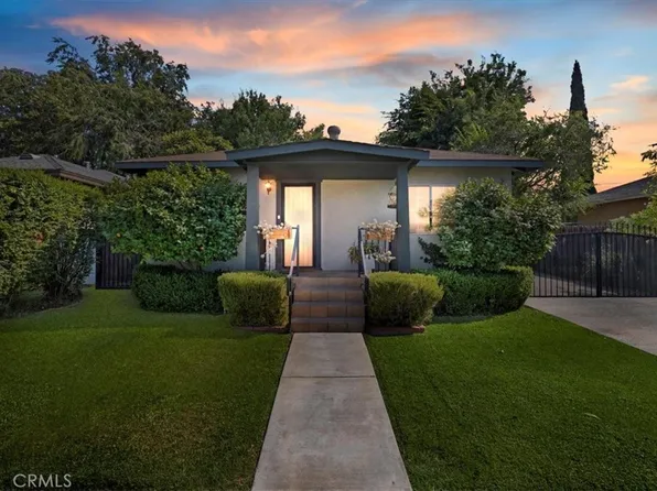 220 W Kendall St, Corona, CA 92882