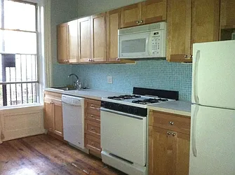 Rented by Brownstone Property Group