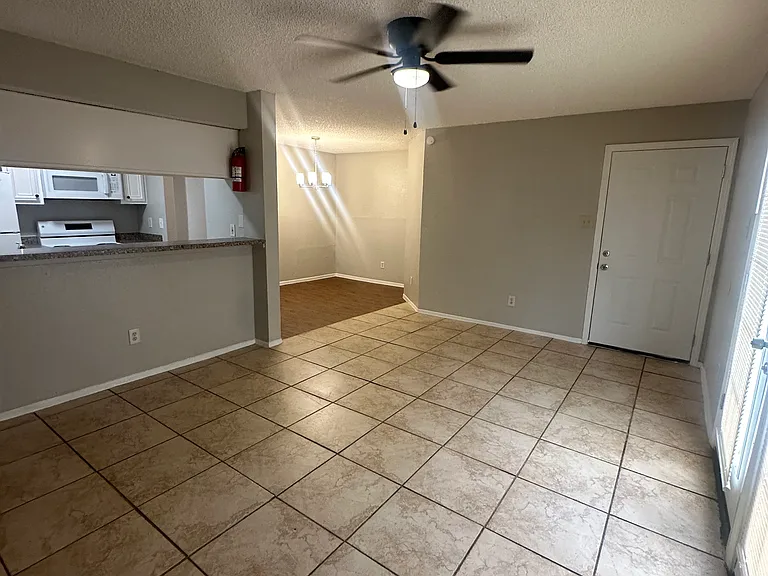 1304 Brenda Ln #A — Photo 6