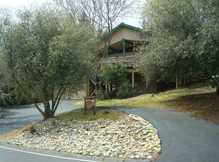 20240 Pleasantview Dr, Groveland, CA 95321