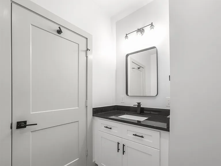 1809 Hardy St — Photo 19