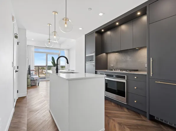 8505 Broadcast Ave SW #707, Calgary, AB T3H 6B5