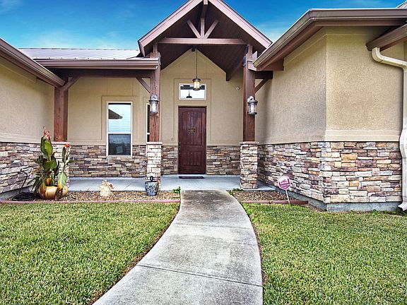 2nd image of 218 Coastal Wildwood Dr