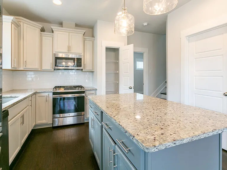 48 Cottage Way — Photo 9