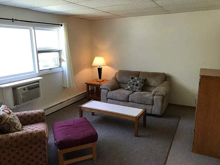 220 N Quarry St #4 — Photo 7