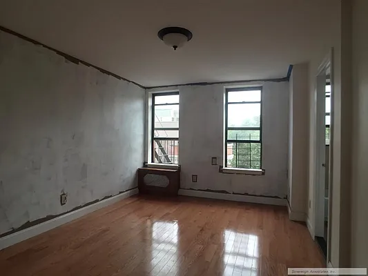 Rented by Sovereign Associates | media 9