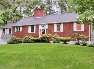 8 Olde Lantern Rd, Acton, MA 01720