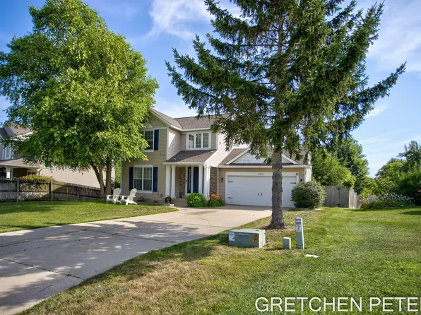 3284 Crystal Valley Ct, Holland, MI 49424