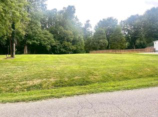 1125 Laubscher Rd, Evansville, IN 47710