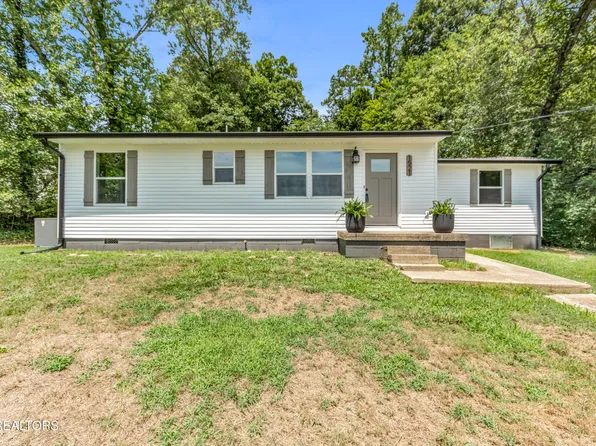 1521 Willoughby Rd, Knoxville, TN 37920