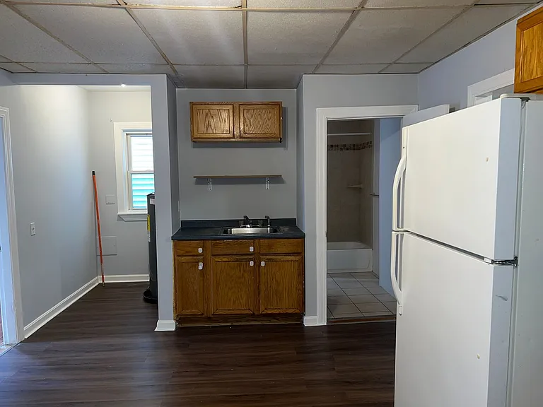 19-27 Granite St — Photo 11