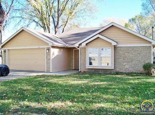 609 N Elm St, Perry, KS 66073