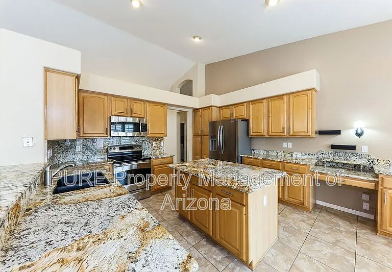 6427 E Marilyn Rd — Photo 6