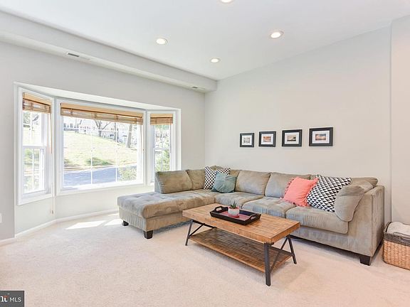 3rd image of 5340 Anchor Ct