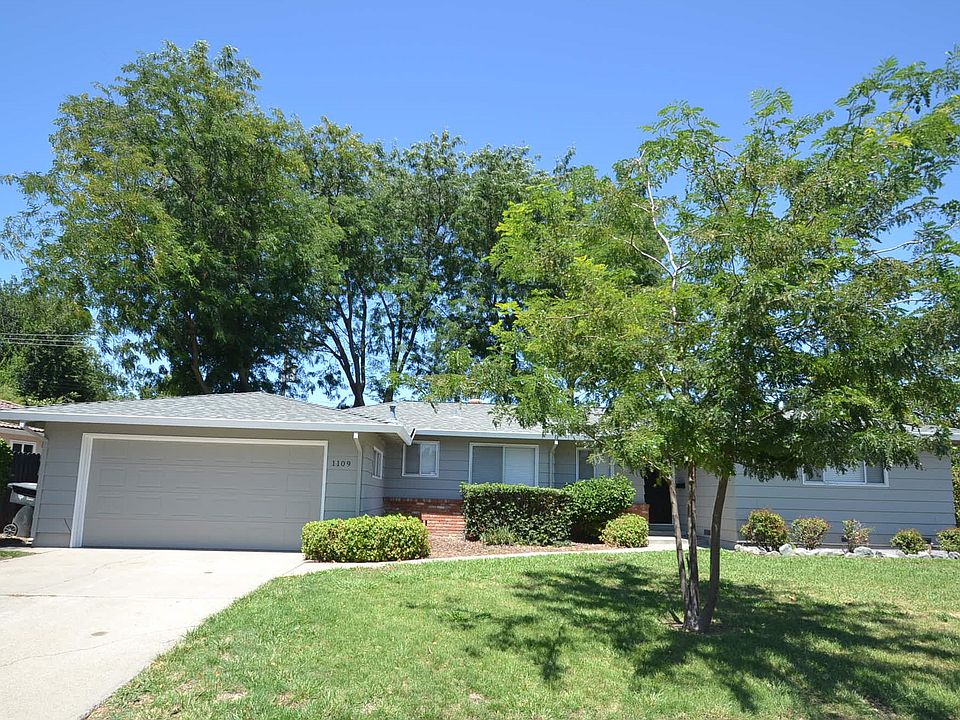 1st image of 1109 Silver Lake Dr
