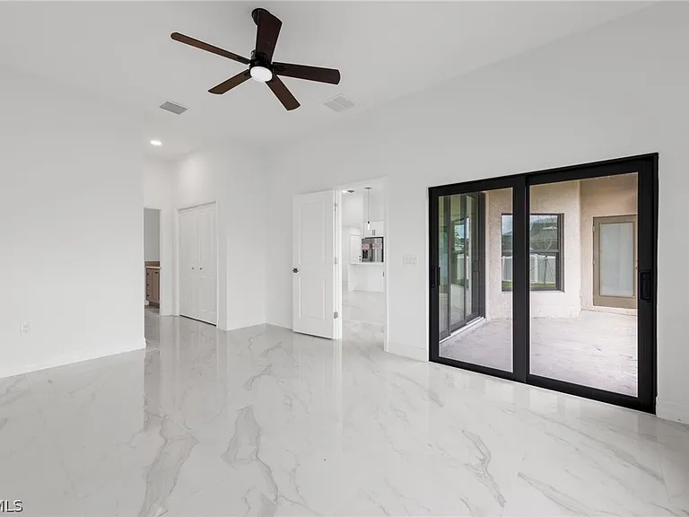1413 NE 15th Terrace Cpe — Photo 14