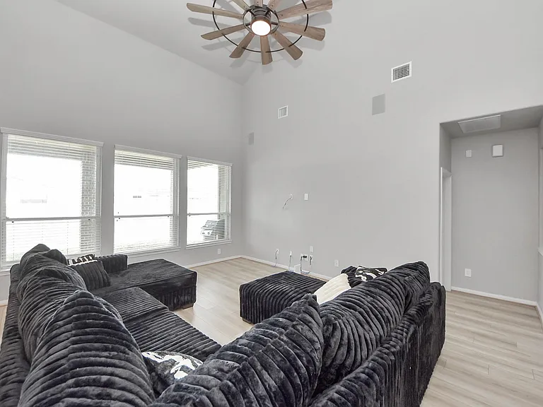 16735 Rockwall St — Photo 14
