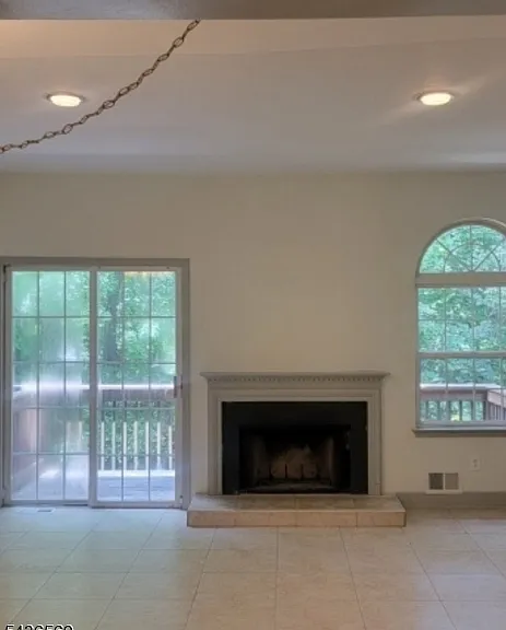 1076 Oakcroft Ln — Photo 12