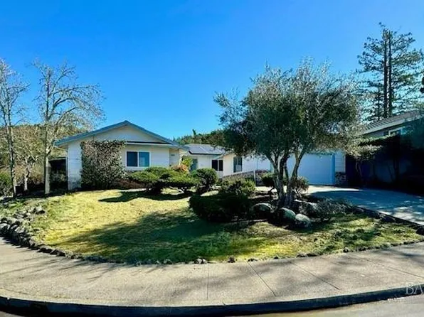 4800 - 4802 Westminster Place, Santa Rosa, CA 95405