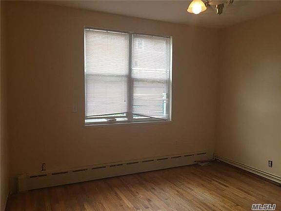 5th image of 6817 Dartmouth St
