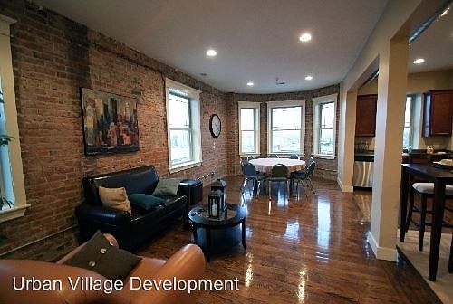 3rd image of 804 Park Ave APT 302