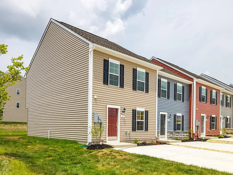 11 Orchard Green Dr — Photo 3