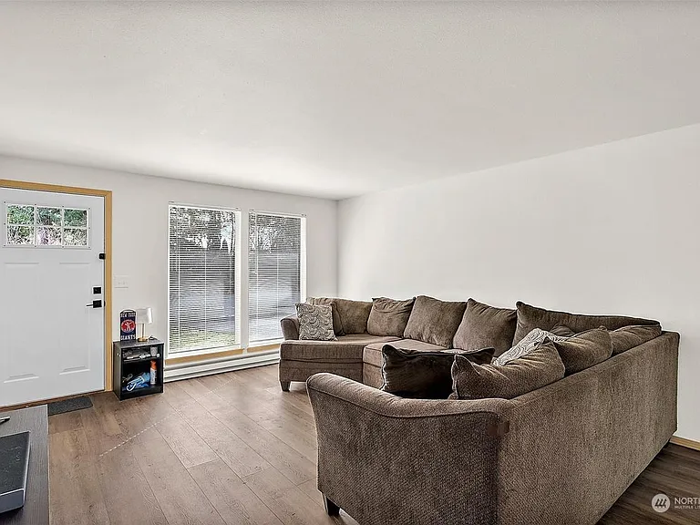 5219 Rumac St SE #B — Photo 10
