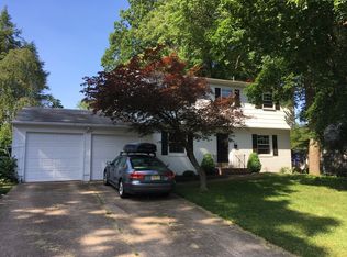 12 E Darrah Ln, Lawrence Twp, NJ 08648
