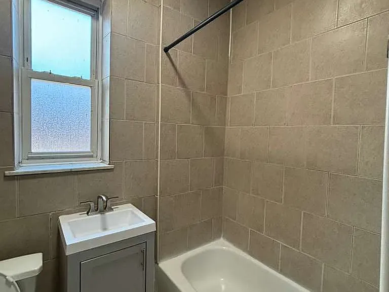 210 Roseville Ave #6C — Photo 6