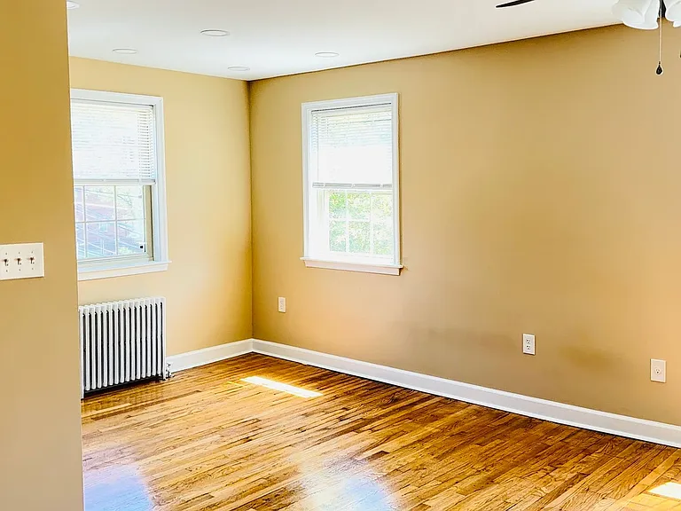 8800 Plymouth Street Spring Park Properties, Llc — Photo 16