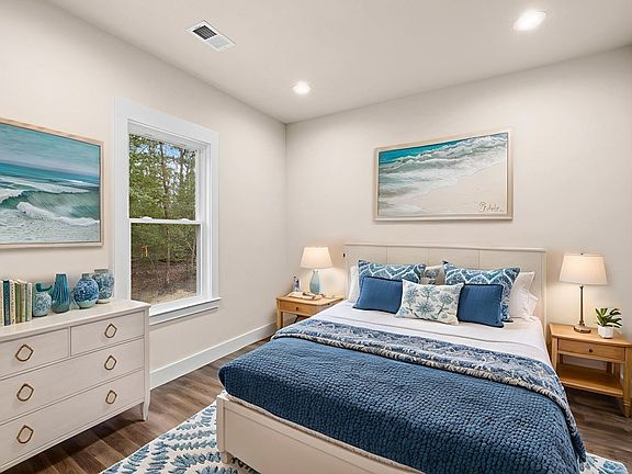 4th image of 56 9th St