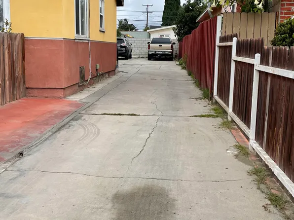 11819 Nevada Ave #A, Lynwood, CA 90262