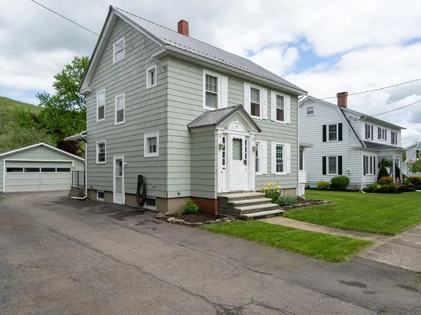 41 3rd St, Canisteo, NY 14823