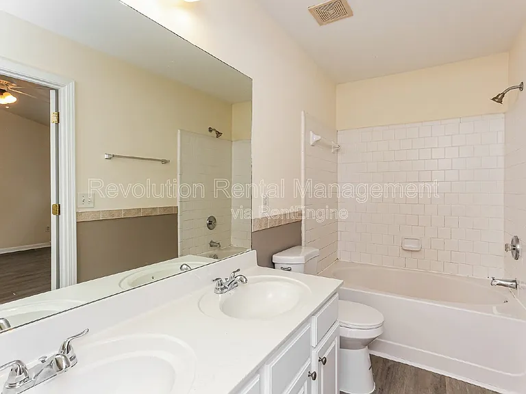 1007 Whittington Way — Photo 12